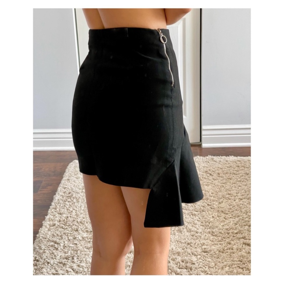 Zara Ruffle Mini Skirt - Picture 3 of 11